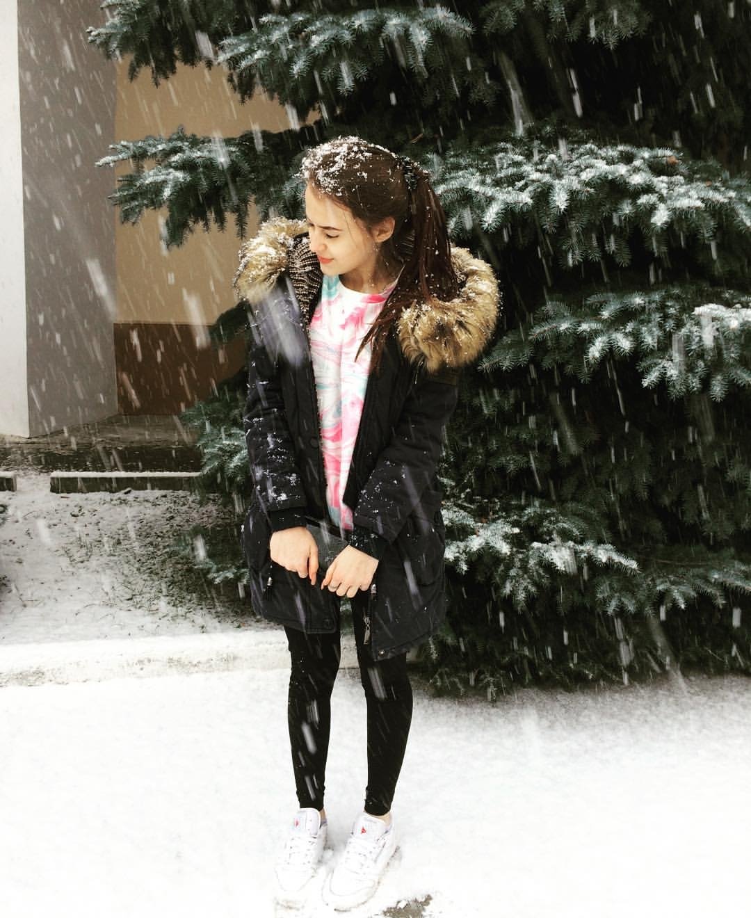 Шаловливая, горячая развратница ждет мужчин в Сургуте Шаловливая, горячая развратница ждет мужчин в Сургуте