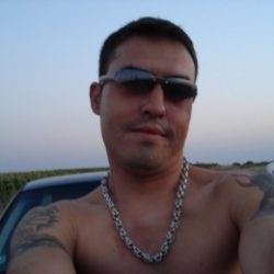 Парень, ищу девушку, хочу заниматься сексом Парень, ищу девушку, хочу заниматься сексом