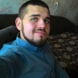 Ищу хорошенькую, симпатичную умничку Ищу хорошенькую, симпатичную умничку