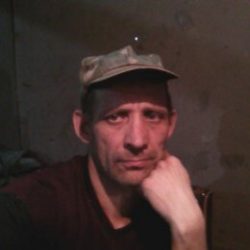 Парень из Сургут познакомииься с девушкой для взаимный ласк. Парень из Сургут познакомииься с девушкой для взаимный ласк.