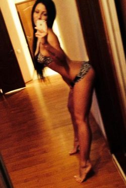 Женщина (би) встречусь с мужчиной или с парой в Сургуте Женщина (би) встречусь с мужчиной или с парой в Сургуте