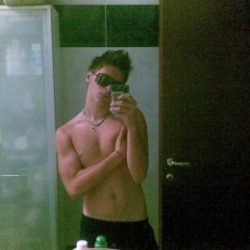 Парень, ищу девушку для секса без обязательств Парень, ищу девушку для секса без обязательств